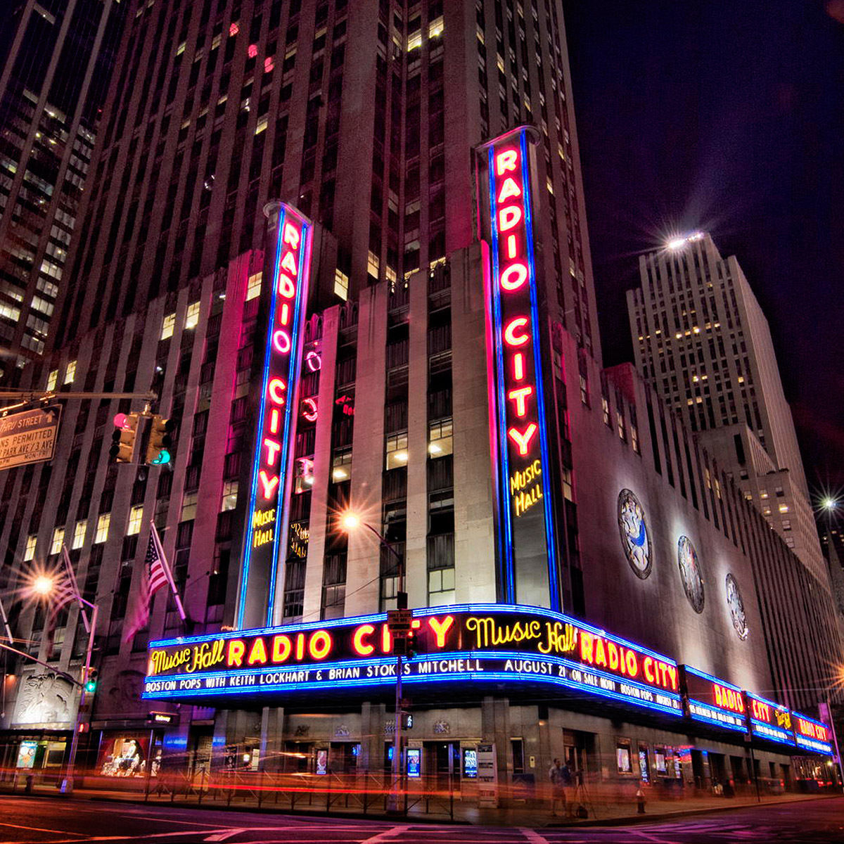 Радио сити кар. Радио Сити Мьюзик Холл Нью-Йорк. Joe Bonamassa Live at Radio City Music Hall. Башня радио Сити. РАДИОСИТИ США.